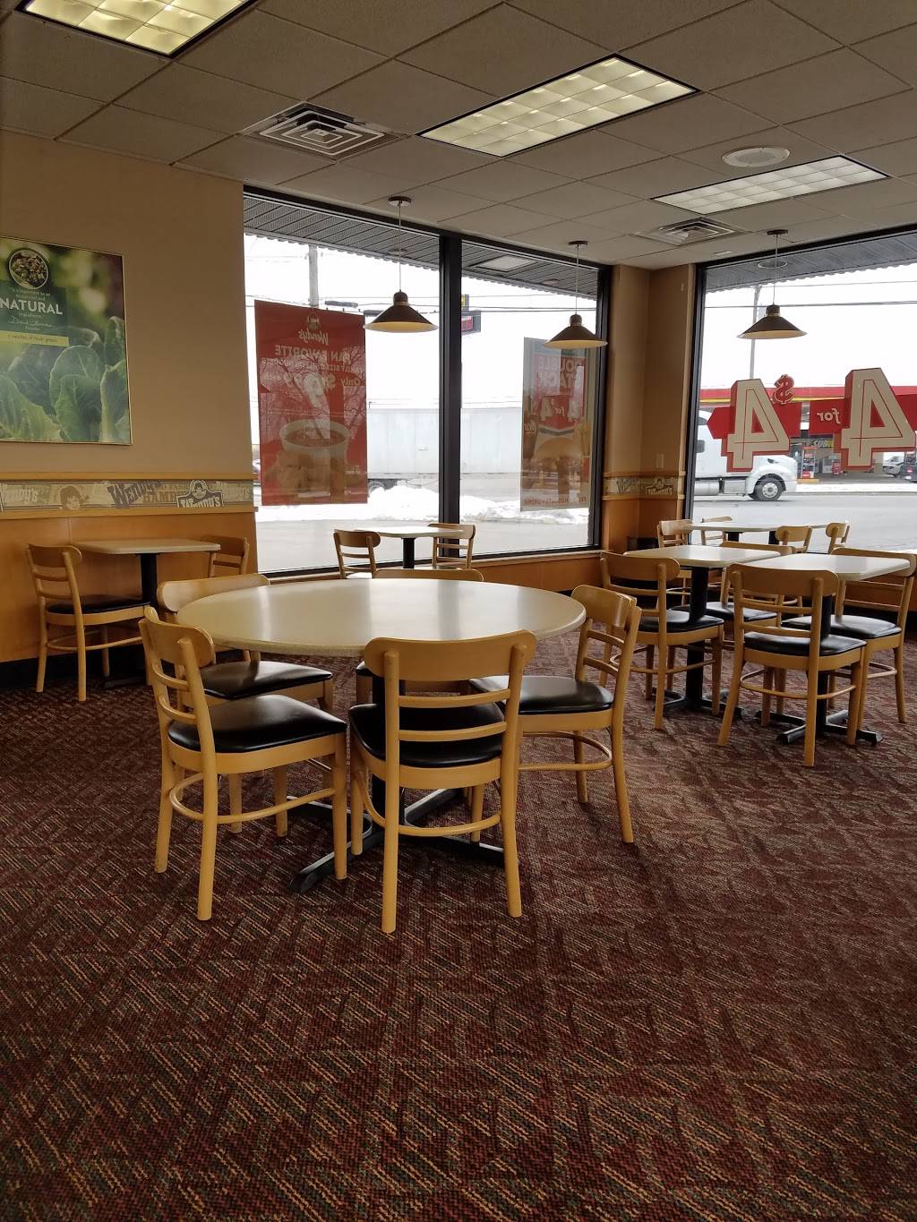 Wendys | restaurant | 1125 N Dixie Hwy, Monroe, MI 48162, USA | 7342425610 OR +1 734-242-5610