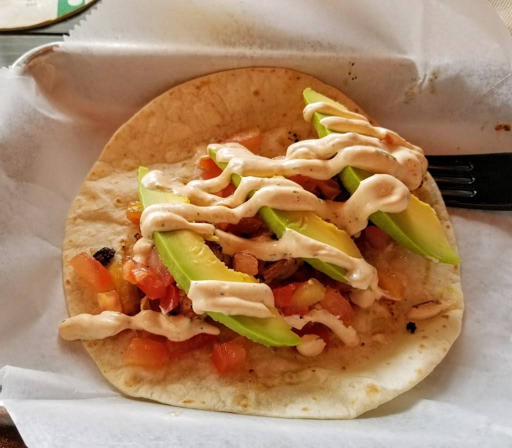 Taco Dive | restaurant | 1901 14th Ave, Vero Beach, FL 32960, USA | 7729993607 OR +1 772-999-3607