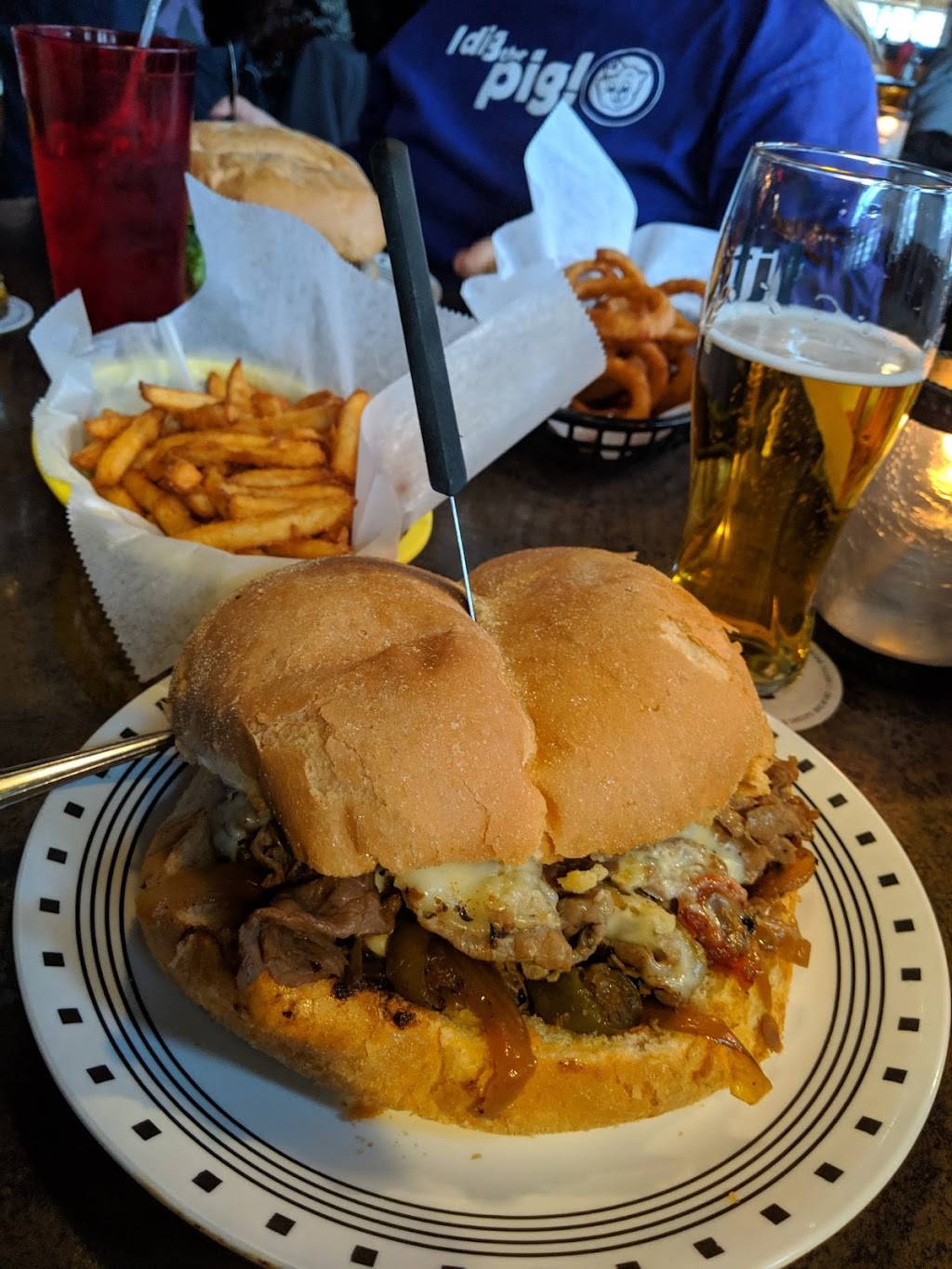 Frankies Pub & Grill | restaurant | 2218 Indiana Ave, Sheboygan, WI 53081, USA | 9204597000 OR +1 920-459-7000