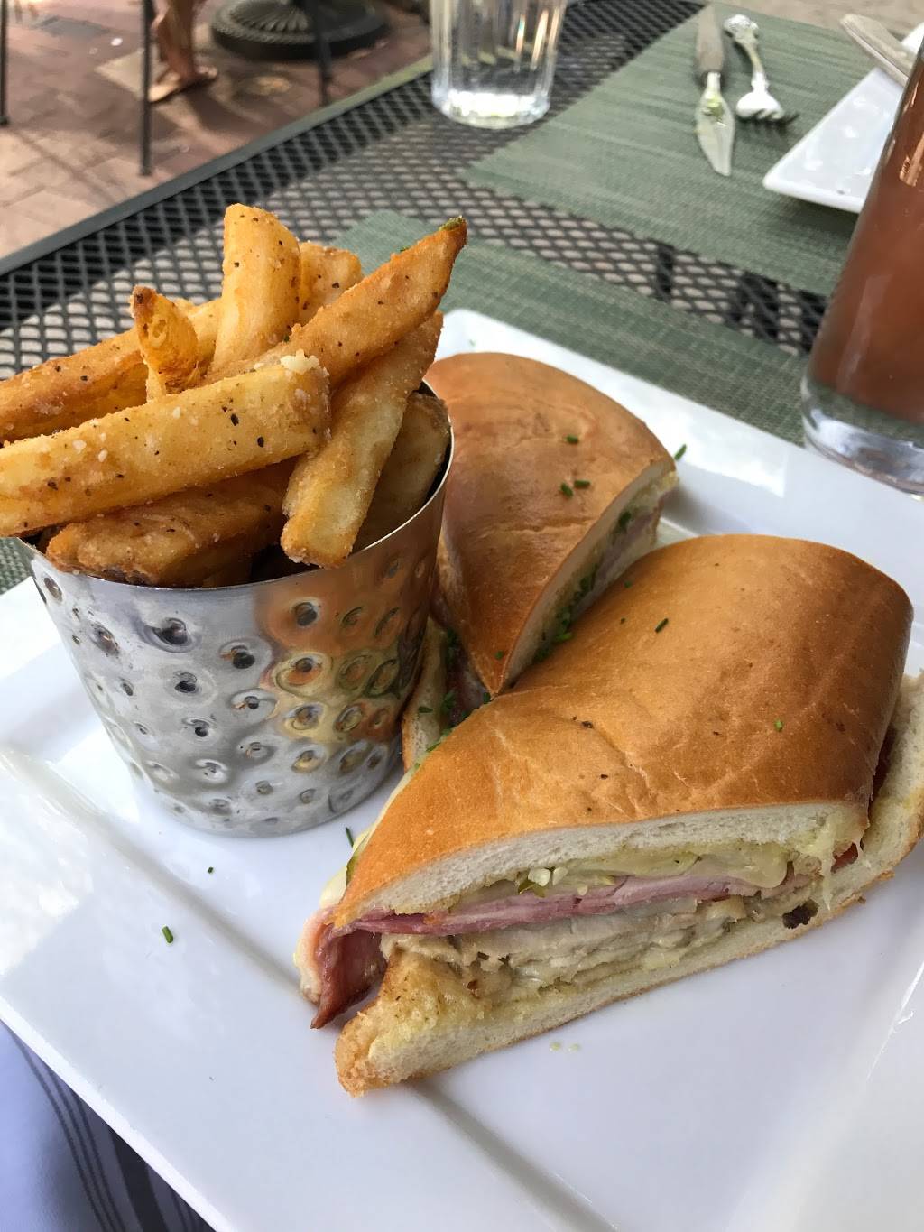 Under the Moon Cafe | cafe | 210 Farnsworth Ave, Bordentown, NJ 08505, USA | 6092918301 OR +1 609-291-8301