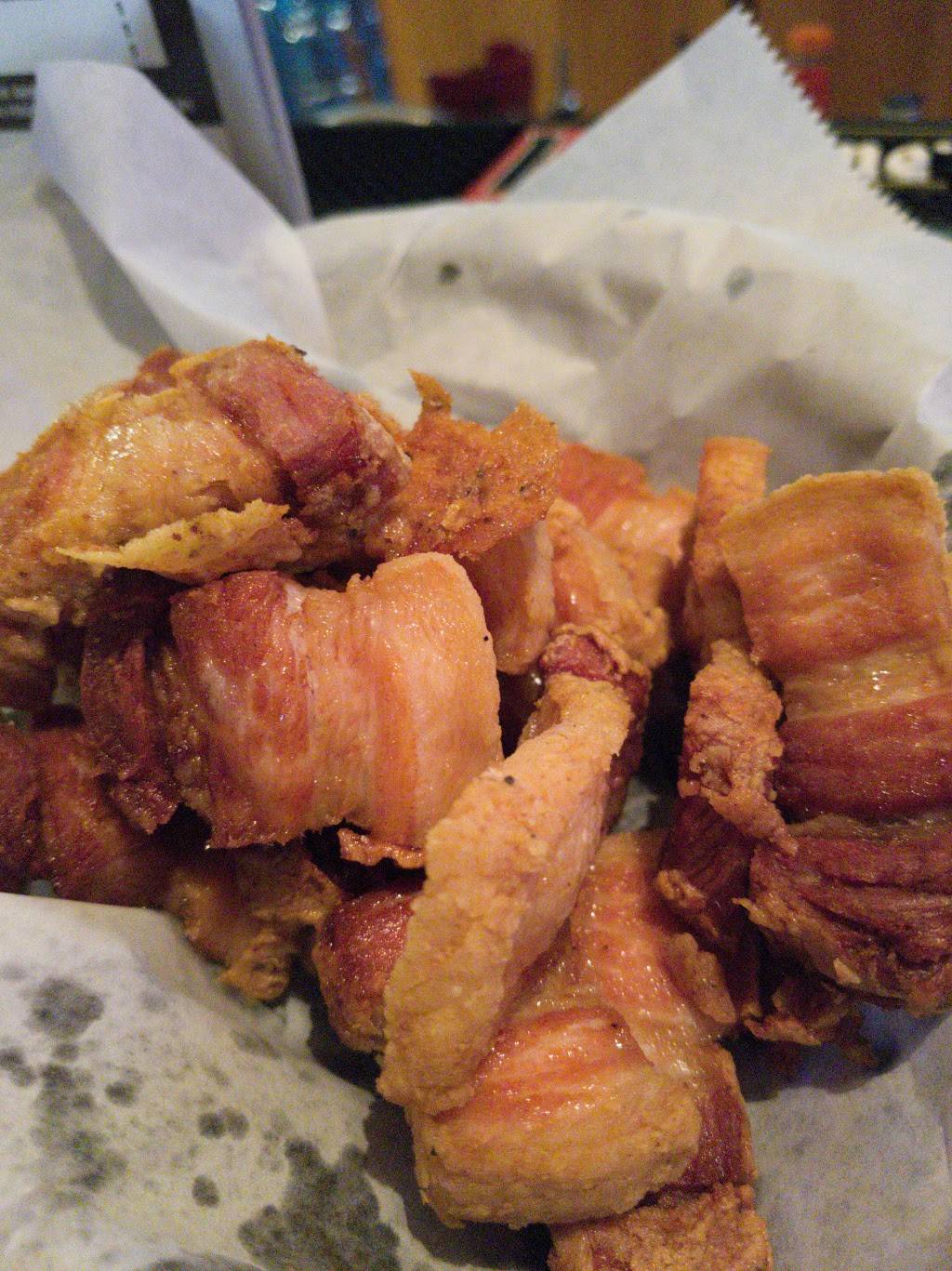 The Four4 Bar & Grill | restaurant | 45-1117 Kamehameha Hwy, Kaneohe, HI 96744, USA | 8088921289 OR +1 808-892-1289