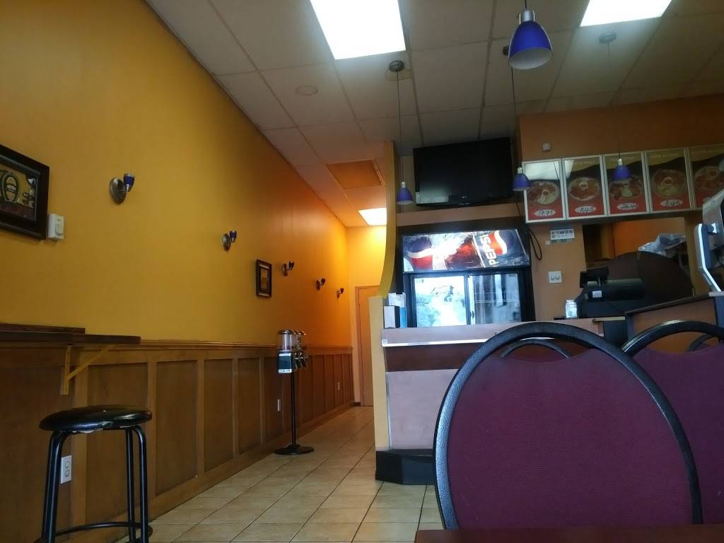 Chair De poule RDP | restaurant | 8027 Avenue Blaise Pascal et, Boulevard Armand-Bombardier, Montréal, QC H1E 3X7, Canada | 5148811350 OR +1 514-881-1350