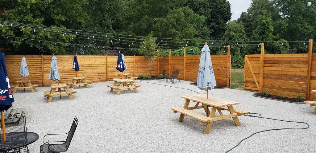 Dutch Inn West | restaurant | 2288 Foothill Rd, Elgin, IL 60123, USA | 8478889560 OR +1 847-888-9560