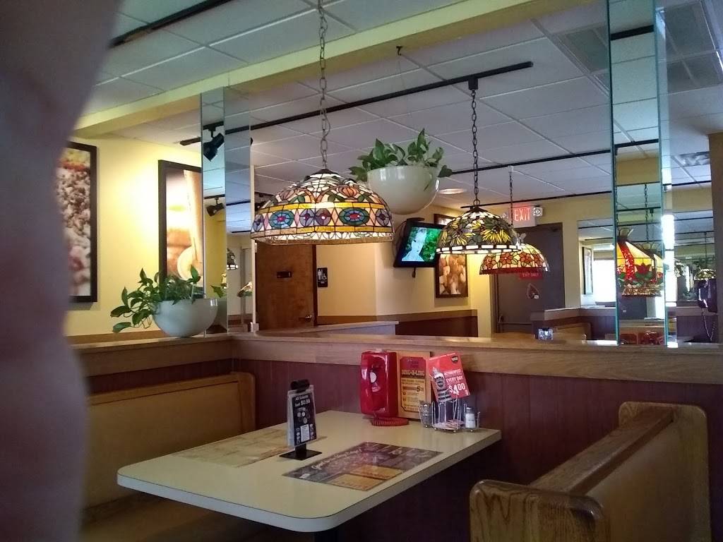 Pizza King | meal delivery | 1421 W Bethel Ave, Muncie, IN 47304, USA | 7652825901 OR +1 765-282-5901