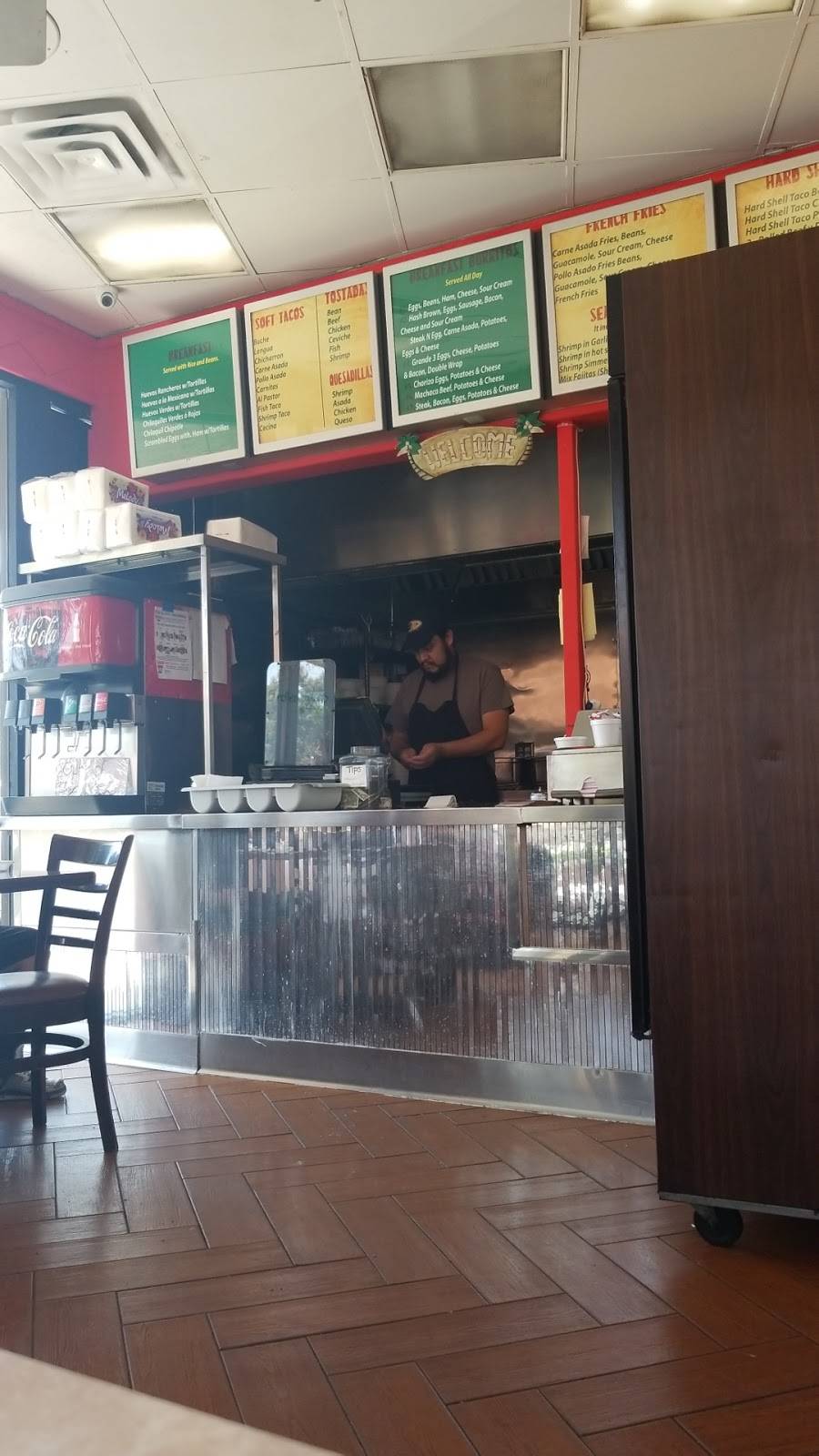 El Chile Relleno Mexican Grill | restaurant | 25098 Marguerite Pkwy, Mission Viejo, CA 92692, USA | 9494550500 OR +1 949-455-0500