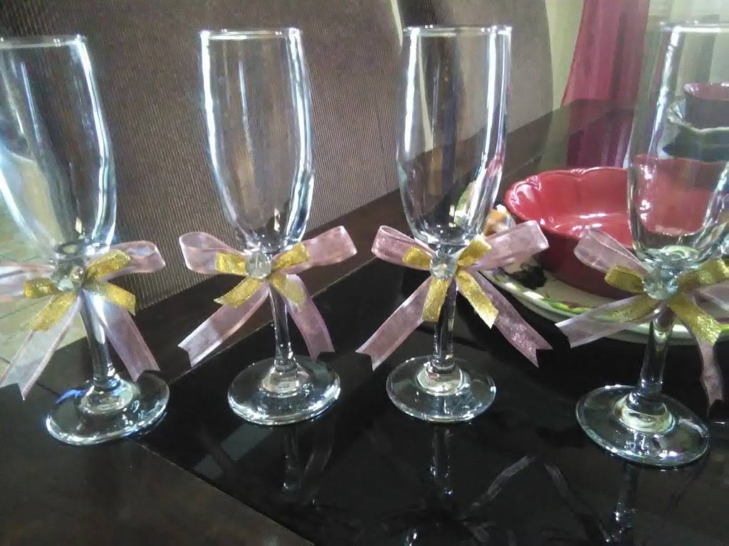 Hot Dogs Estilo Mexicali | restaurant | 2405-2409 Fairview Rd, Bakersfield, CA 93304, USA | 6614288263 OR +1 661-428-8263