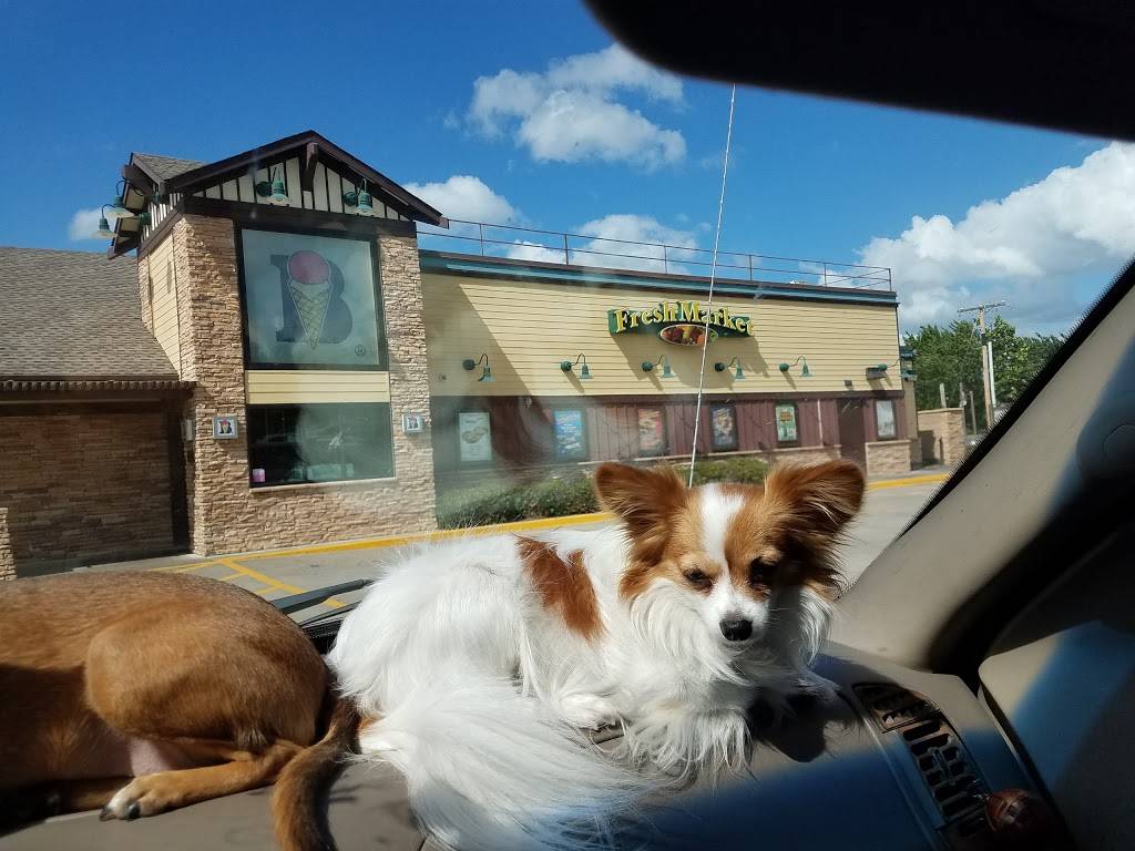 Braums Ice Cream & Burger Restaurant | restaurant | 1207 E Carl Albert Pkwy, McAlester, OK 74501, USA | 9183023033 OR +1 918-302-3033