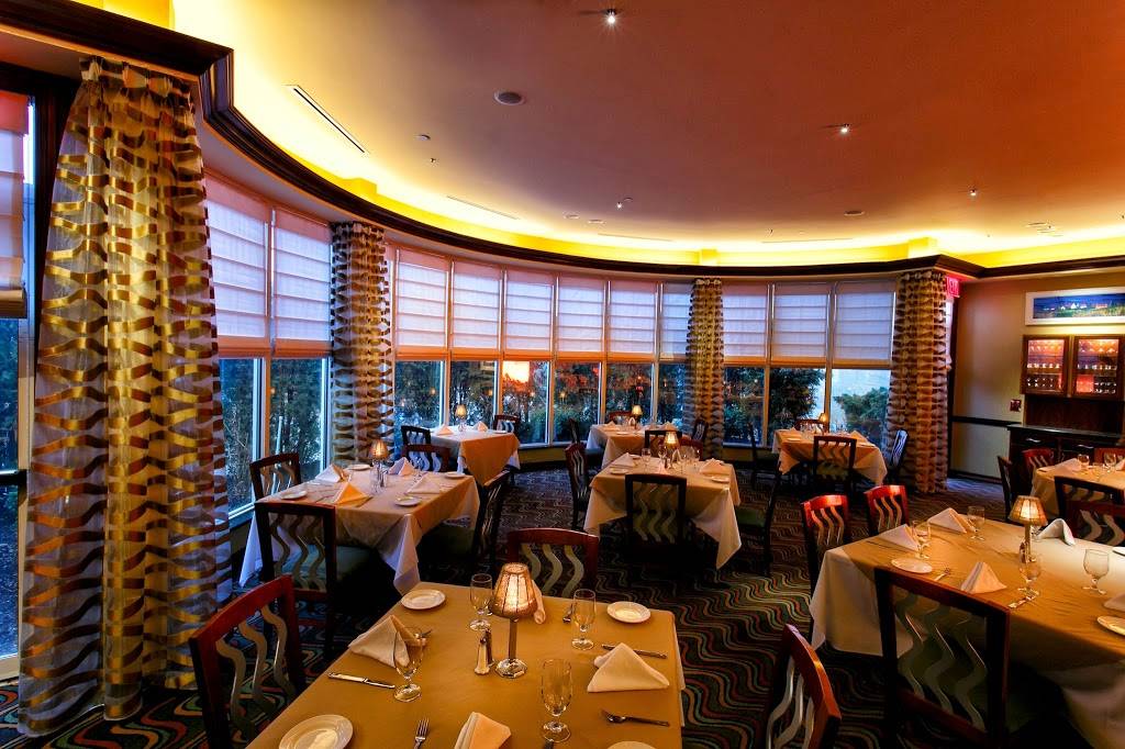 Lorenzos | restaurant | 1100 South Ave, Staten Island, NY 10314, USA | 71847724004 OR +1 718-477-2400 ext. 4