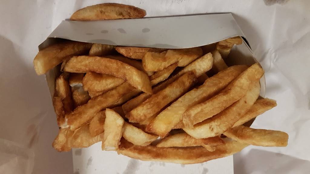 Queens Fish & Chips | restaurant | 131 Queen St S, Mississauga, ON L5M 1K9, Canada | 9058264222 OR +1 905-826-4222