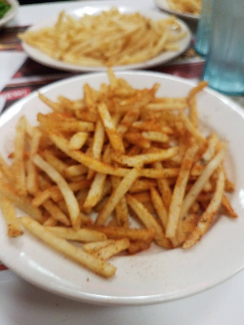 Steak n Shake | restaurant | 7930 E Washington St, Indianapolis, IN 46219, USA | 3173591102 OR +1 317-359-1102