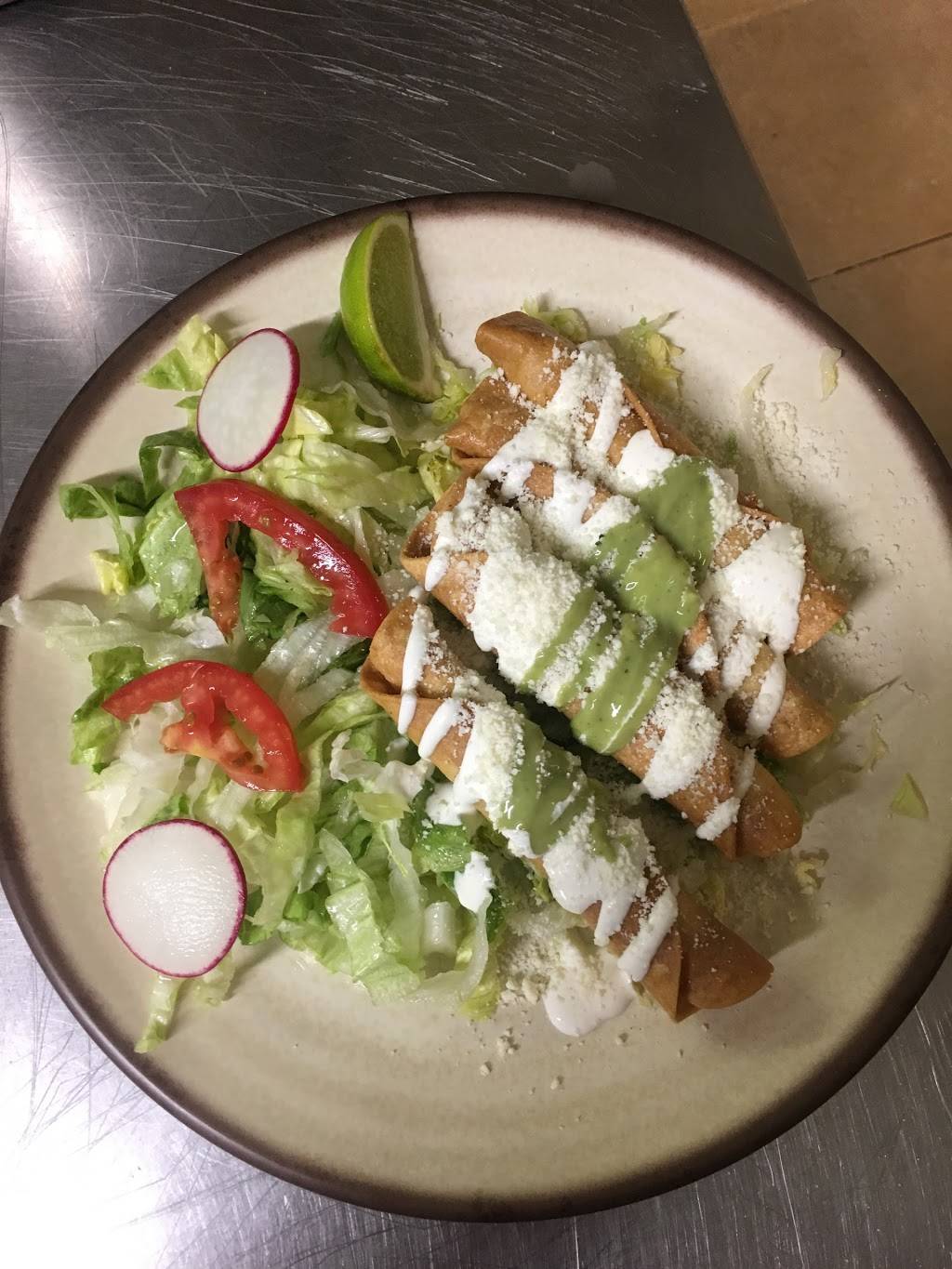 El Rinconcito Ranchero Restaurant | restaurant | 37-82 103rd St, Corona, NY 11368, USA | 3477386113 OR +1 347-738-6113