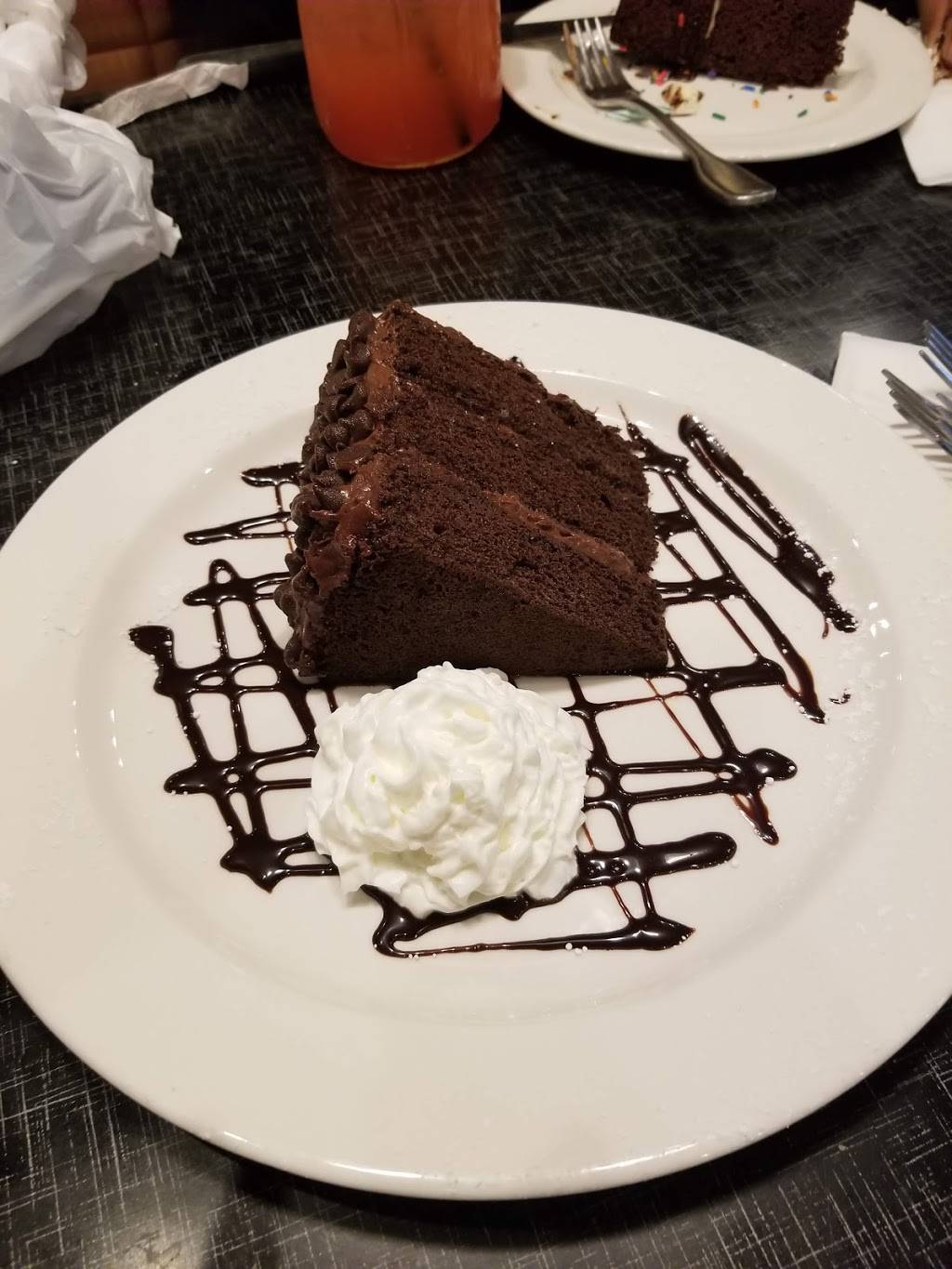 Lucille’s Smokehouse BBQ | restaurant | 6257 E 2nd St, Long Beach, CA 90803, USA | 5624347427 OR +1 562-434-7427