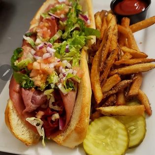 oNe 3 nINe Kitchen & Bar | restaurant | 239 Dyke Rd, Marshfield, MA 02050, USA | 7818323040 OR +1 781-832-3040