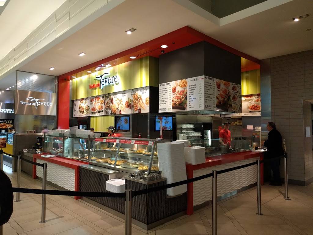 Trattoria Tevere | restaurant | 3035 Boulevard le Carrefour, Laval, QC H7T 1C8, Canada | 4506871575 OR +1 450-687-1575