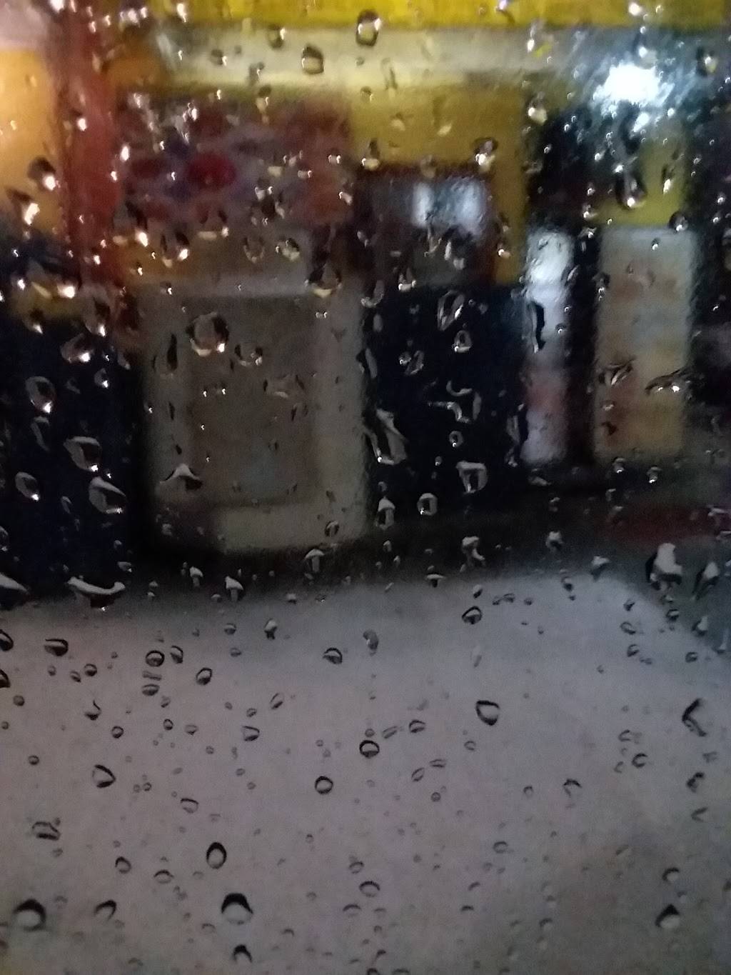 Happy House | restaurant | 425 Ella T Grasso Blvd, New Haven, CT 06519, USA | 2037872898 OR +1 203-787-2898