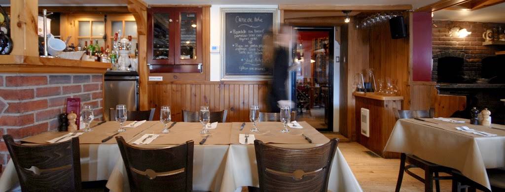 Le Café Du Bistrot | restaurant | 198 Rue Principale, Saint-André-Avellin, QC J0V 1W0, Canada | 8199833966 OR +1 819-983-3966