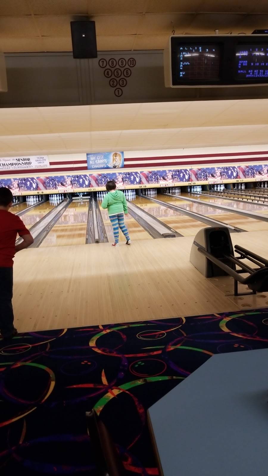 Bay Lanes | night club | 4243 N Euclid Ave, Bay City, MI 48706, USA | 9896847361 OR +1 989-684-7361