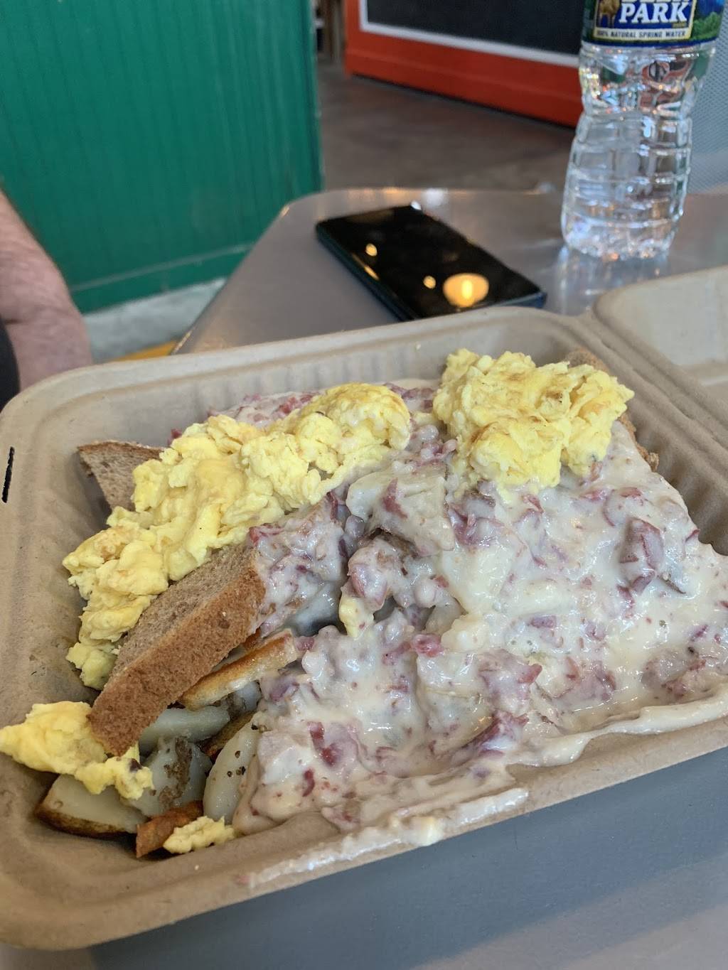 Busy Bee | restaurant | 43 N Beaver St, York, PA 17401, USA | 7178250866 OR +1 717-825-0866