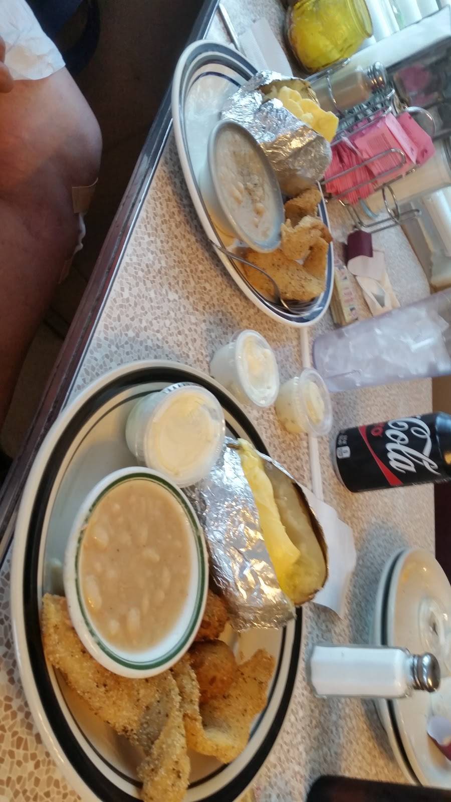 Dels Restaurant | restaurant | 7478 US-60, Owensboro, KY 42301, USA | 2707640504 OR +1 270-764-0504