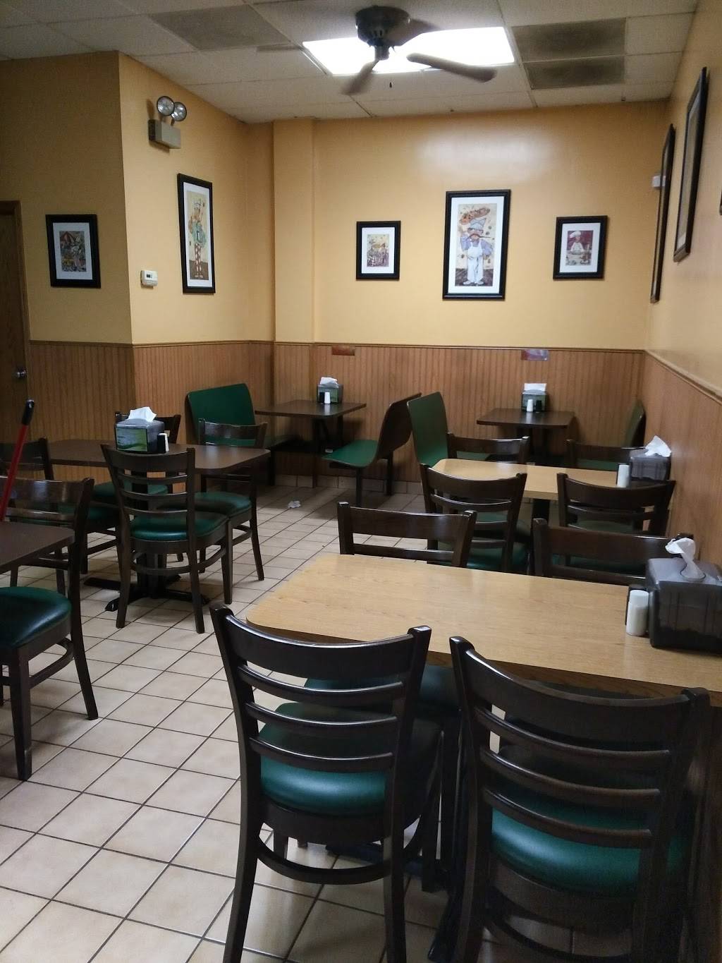 Colutas Pizza | restaurant | 4502, 3239 N Harlem Ave, Chicago, IL 60634, USA | 7732834466 OR +1 773-283-4466