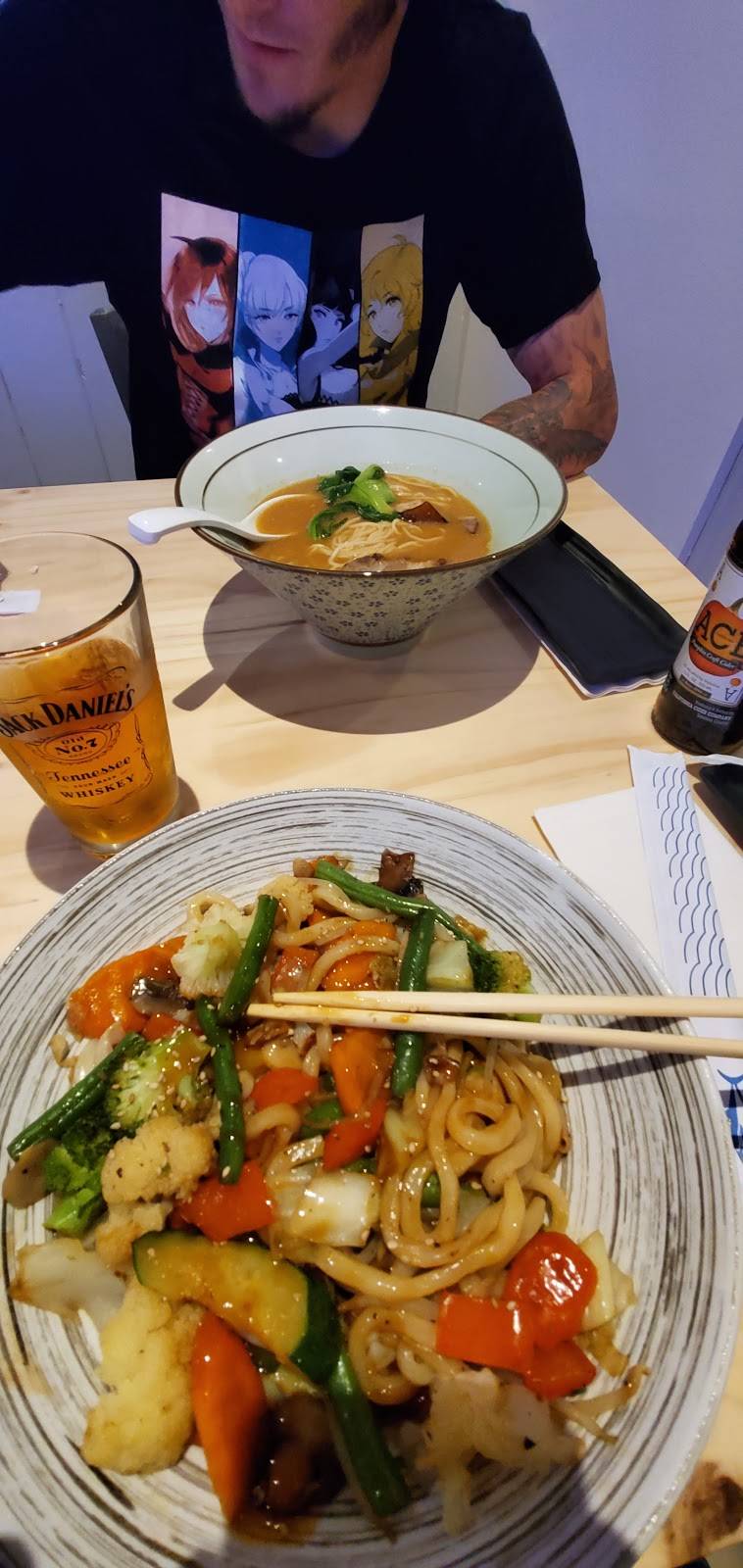 Aji Noodle Bar | restaurant | 13603 Madison Ave, Lakewood, OH 44107, USA | 2163039232 OR +1 216-303-9232