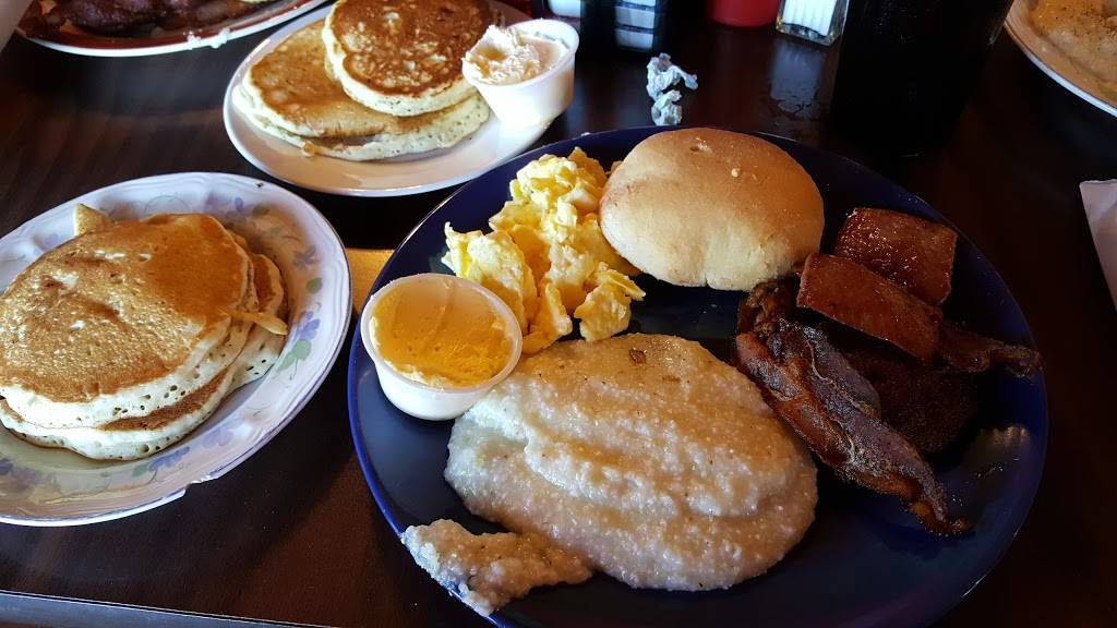 Sautee Trail Cafe | restaurant | 3933 GA-17, Clarkesville, GA 30523, USA | 7067548041 OR +1 706-754-8041