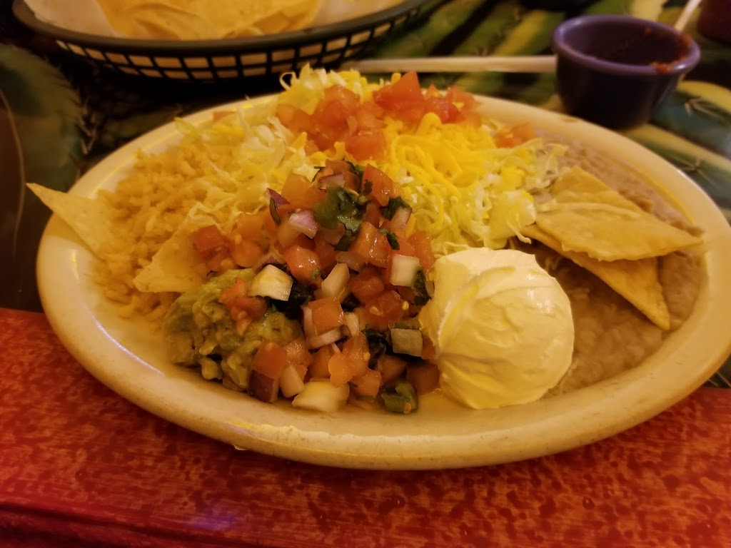 El Mariachi Restaurante | restaurant | 206 E 8th St, Danville, AR 72833, USA | 4794955015 OR +1 479-495-5015