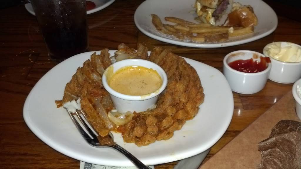 Outback Steakhouse | restaurant | 9880 Colerain Ave, Cincinnati, OH 45251, USA | 5132450900 OR +1 513-245-0900