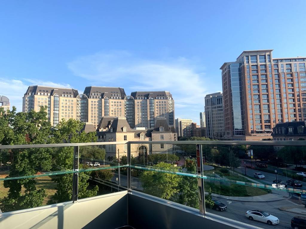 The Clover Club | restaurant | 2404 Cedar Springs Rd Suite 400, Dallas, TX 75201, USA | 9726855128 OR +1 972-685-5128