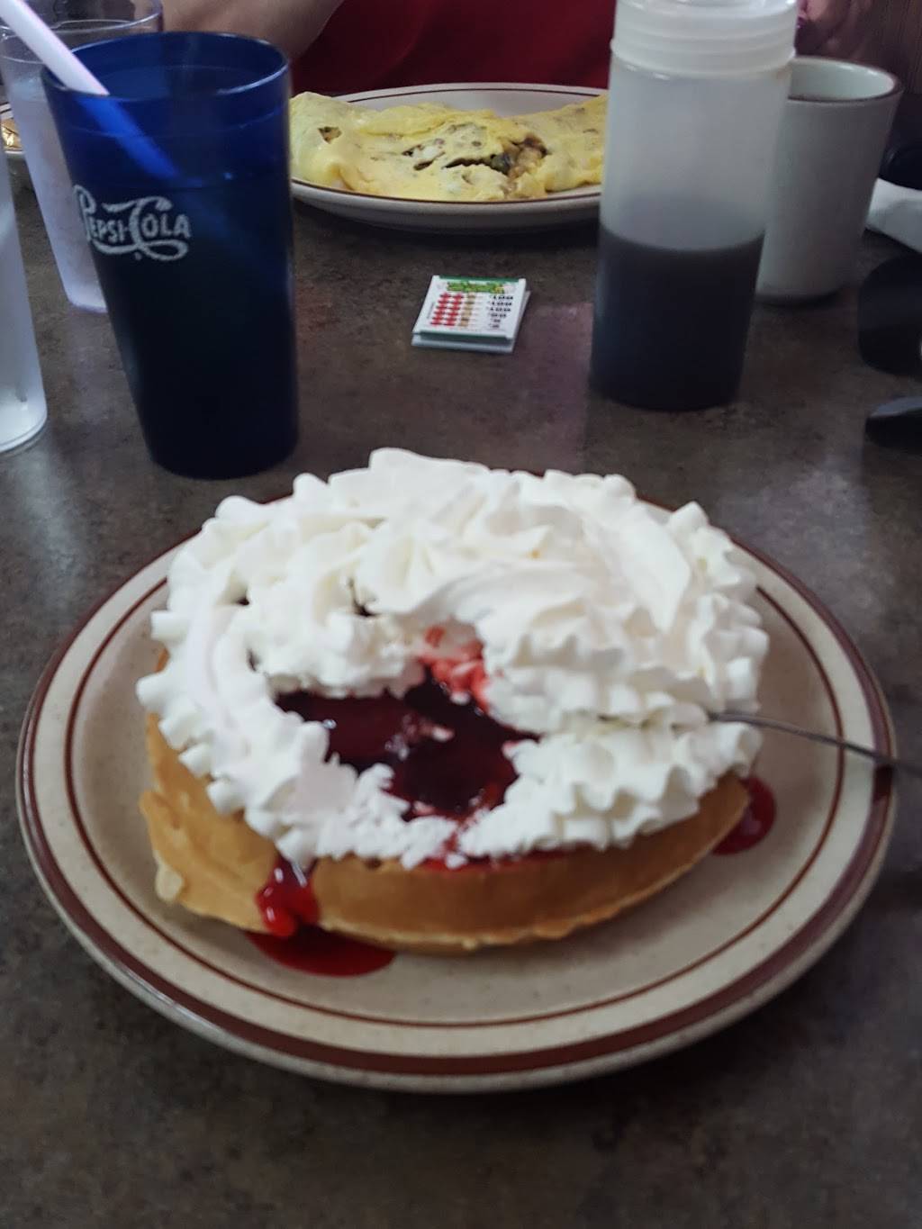 Bonnie Raes Cafe | cafe | 108 Main St, Rollingstone, MN 55969, USA | 5076892140 OR +1 507-689-2140