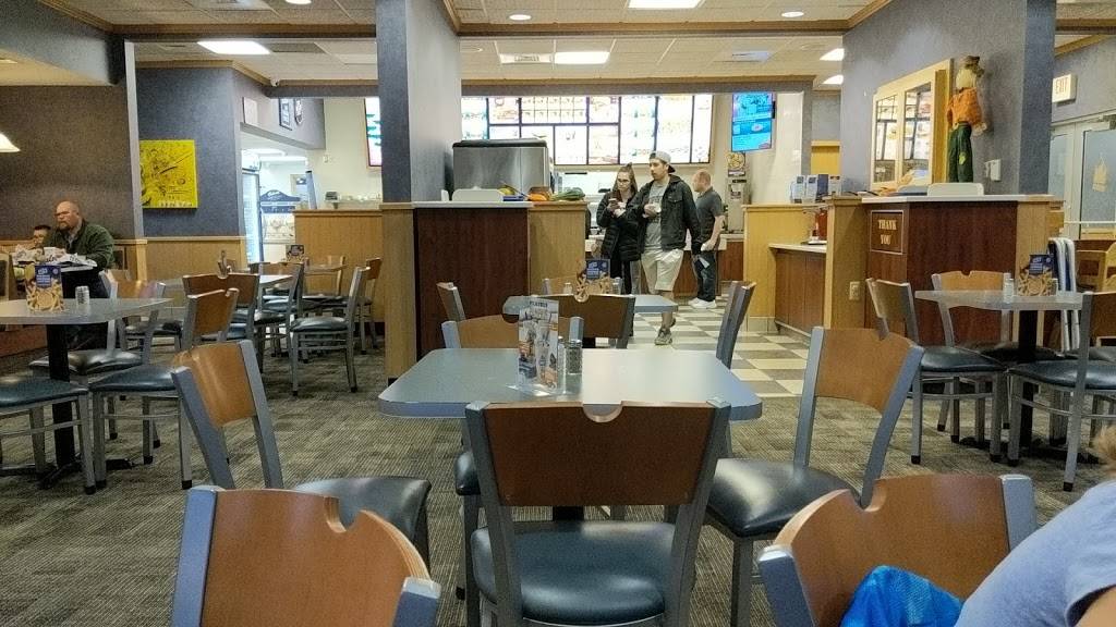 Culvers | restaurant | 6910 Sashabaw Rd, Village of Clarkston, MI 48348, USA | 2489229224 OR +1 248-922-9224