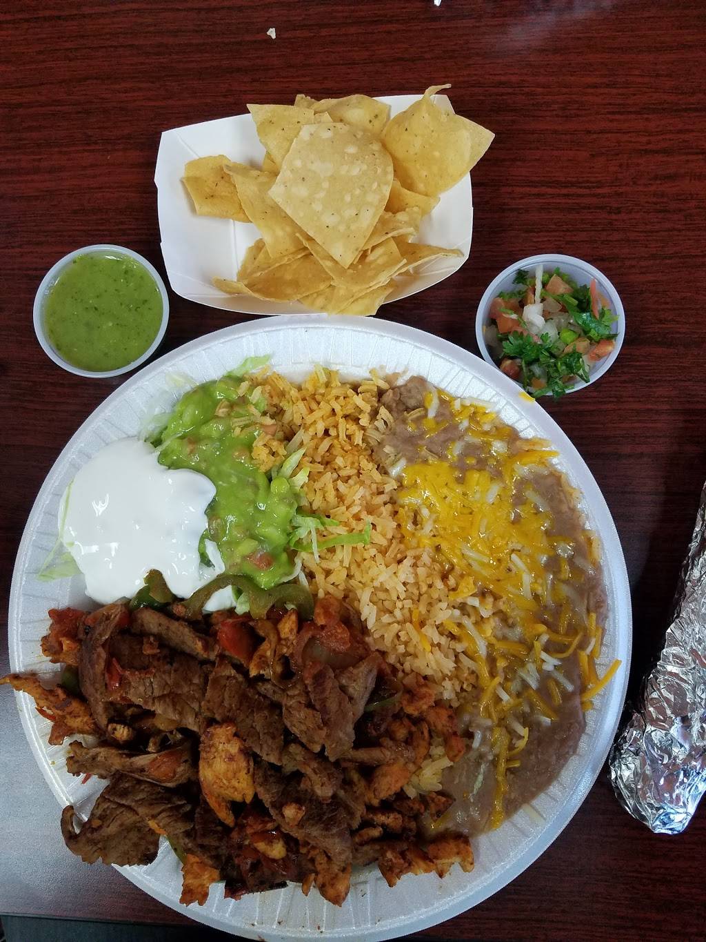 California Burritos Mexican Food | restaurant | 2910 W Capitol Ave, West Sacramento, CA 95691, USA | 9163724872 OR +1 916-372-4872