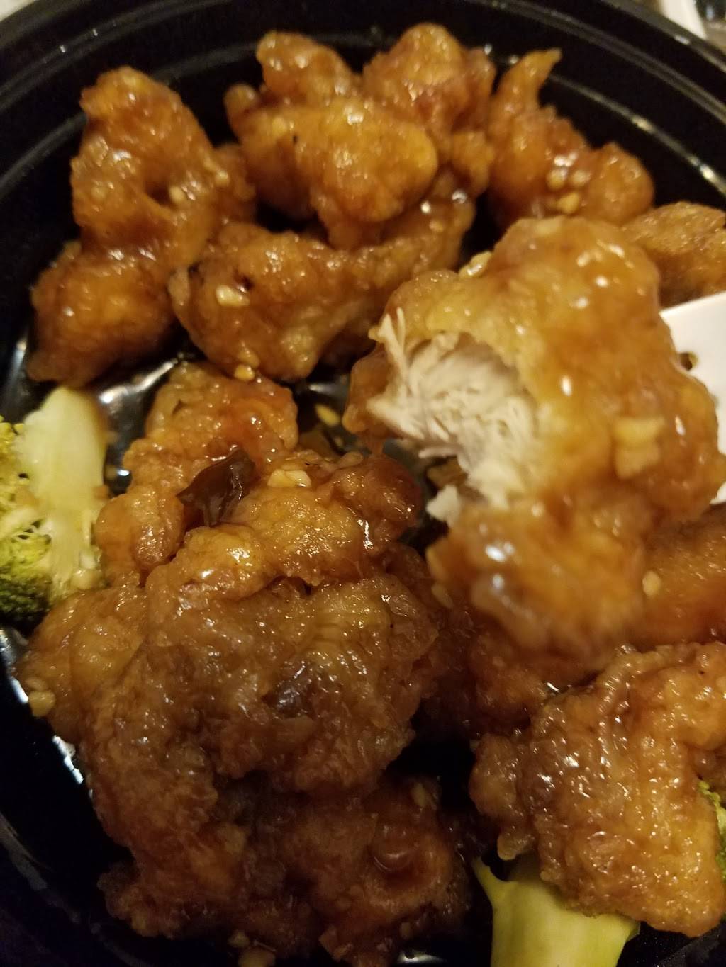 Takie Outit | restaurant | 2132 W Chicago Ave, Chicago, IL 60622, USA | 7732521880 OR +1 773-252-1880