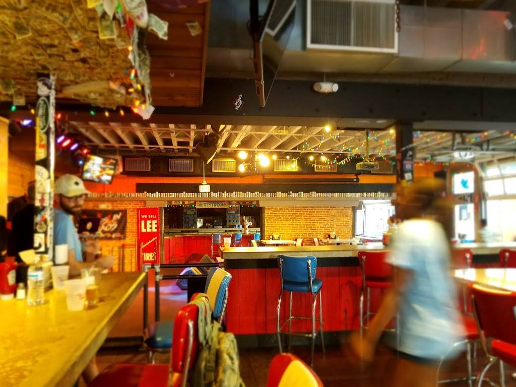 Tin Roof | restaurant | 32 Market Pl, Baltimore, MD 21202, USA | 4438738137 OR +1 443-873-8137