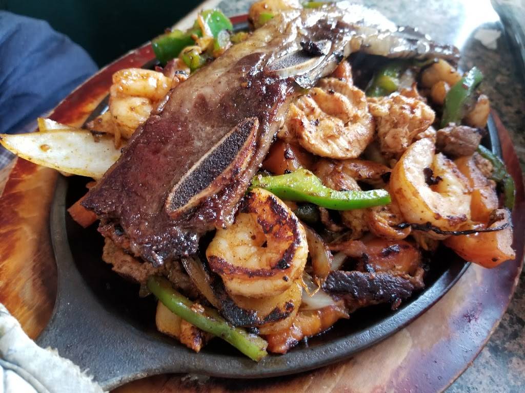 Cocina Real | restaurant | 1610 N Locust Ave, Lawrenceburg, TN 38464, USA | 9317627210 OR +1 931-762-7210