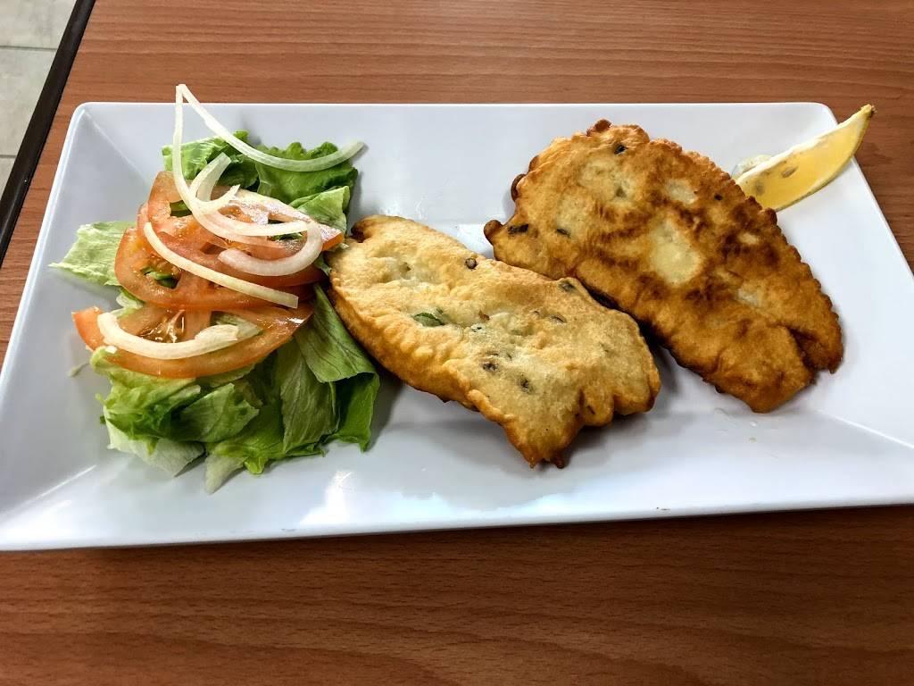 URUPILI Deli Restaurant & Pasteleria | restaurant | 518 Market St, Newark, NJ 07105, USA | 9733446891 OR +1 973-344-6891