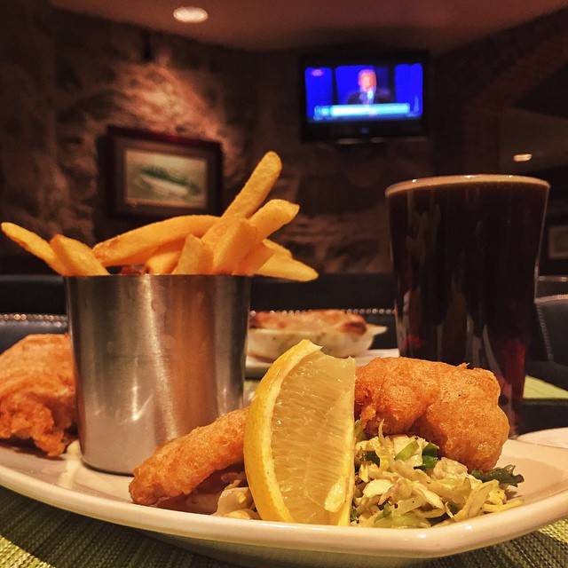 Bayzos Pub | restaurant | 2907 Main St, Brewster, MA 02631, USA | 7743236012 OR +1 774-323-6012