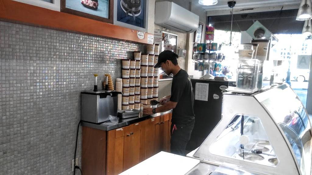 Haagen-Dazs | restaurant | 573 Grand Concourse, Bronx, NY 10451, USA | 6464637997 OR +1 646-463-7997