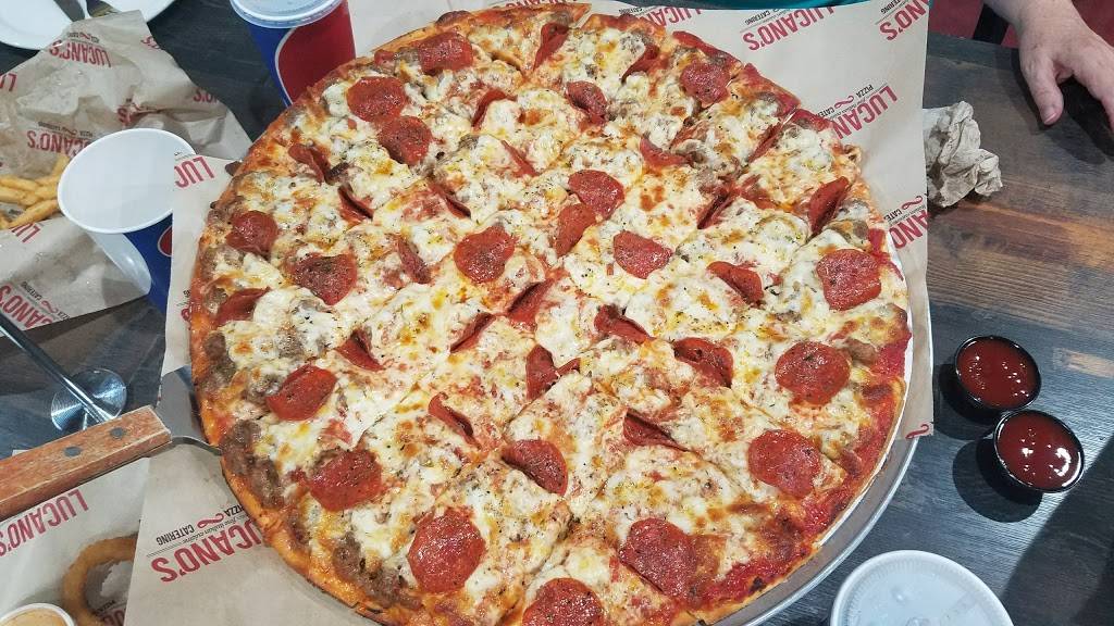 Lucanos Pizza & Catering | restaurant | 2400 Caton Farm Rd, Crest Hill, IL 60403, USA | 8155779200 OR +1 815-577-9200