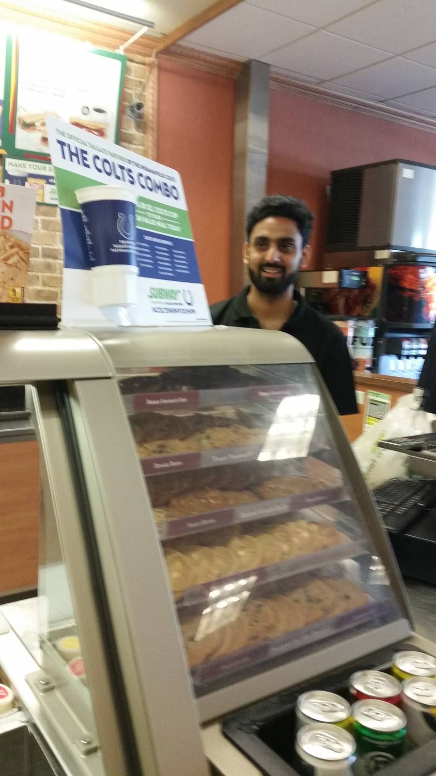 Subway Restaurants | restaurant | Shoppes at, 3935 E Southport Rd, Indianapolis, IN 46237, USA | 3178656560 OR +1 317-865-6560