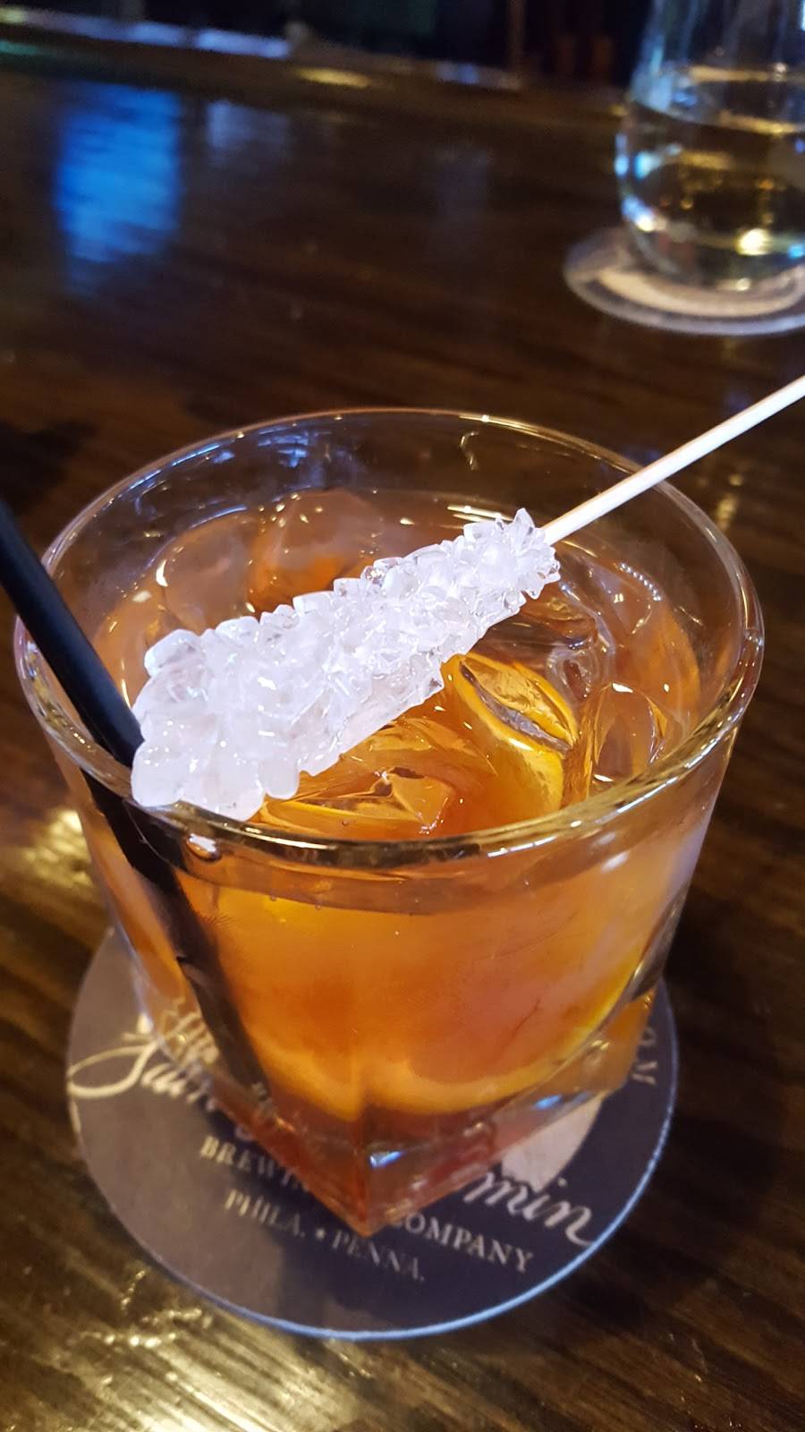 Fiorentinos Italian Restaurant | restaurant | 500 Airport Rd, Lititz, PA 17543, USA | 7175696732 OR +1 717-569-6732