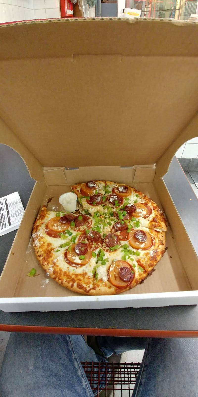 Madina Halal Pizza & Wings | restaurant | 1078 Danforth Ave, Toronto, ON M4J 1M2, Canada | 4164629000 OR +1 416-462-9000