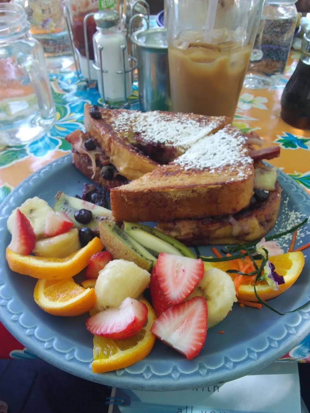 Ikes Quarter Cafe | restaurant | 401 Commercial St, Nevada City, CA 95959, USA | 5302656138 OR +1 530-265-6138