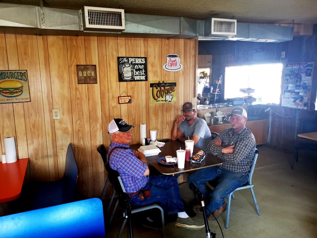 Dairy Bar | restaurant | 221 E Commerce St, Crowell, TX 79227, USA | 9406841961 OR +1 940-684-1961