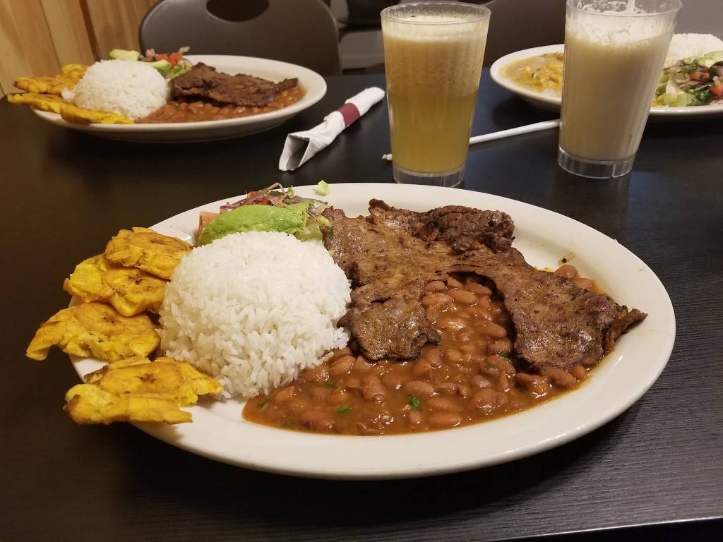 Avenida del Sabor - Ecuadorian Food | restaurant | 5805 W Diversey Ave, Chicago, IL 60639, USA | 7739305370 OR +1 773-930-5370