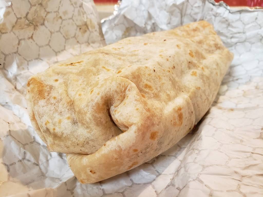 Pinks Hot Dogs | restaurant | 1065 Brea Mall, Brea, CA 92821, USA | 7143909352 OR +1 714-390-9352