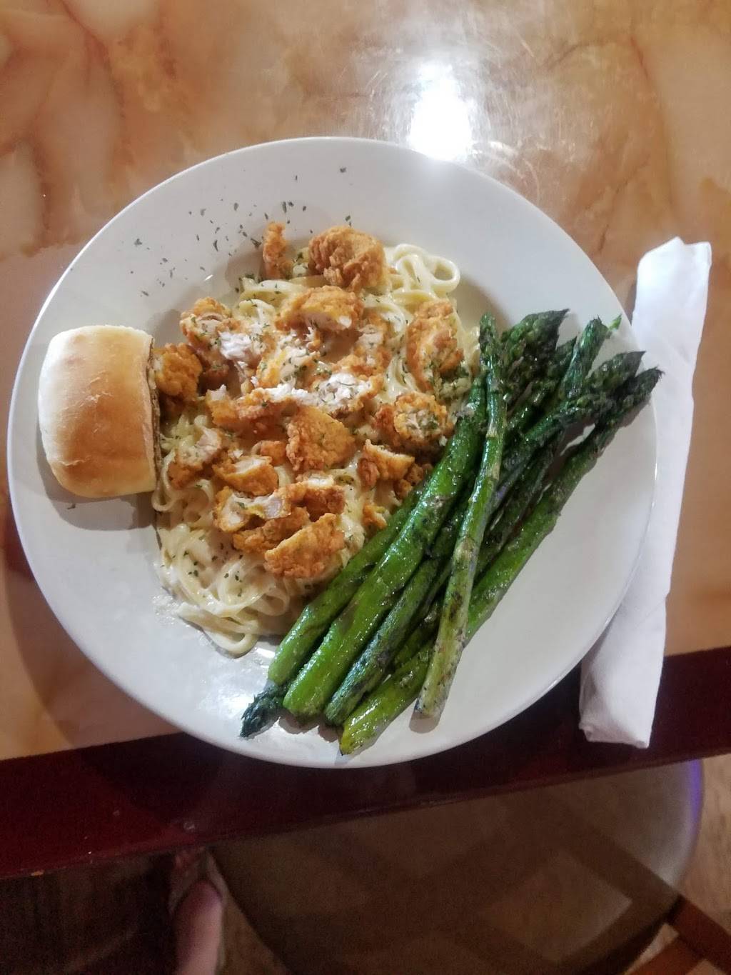 Chapz Roadhouse | restaurant | 9950 N Greenville Rd, Lakeview, MI 48850, USA | 9892876096 OR +1 989-287-6096