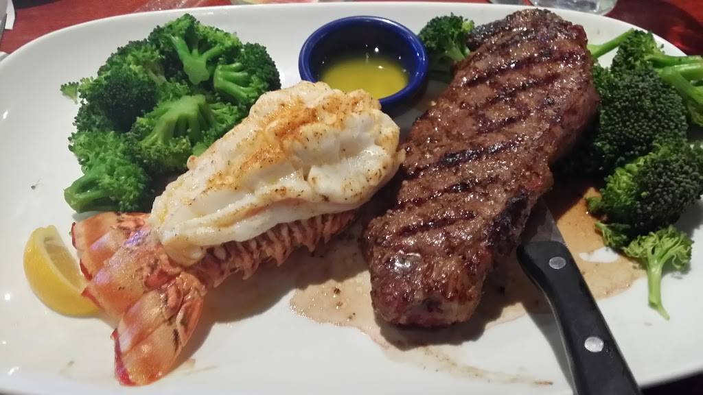 Red Lobster | restaurant | 10520 Coors Bypass NW, Albuquerque, NM 87114, USA | 5059220266 OR +1 505-922-0266
