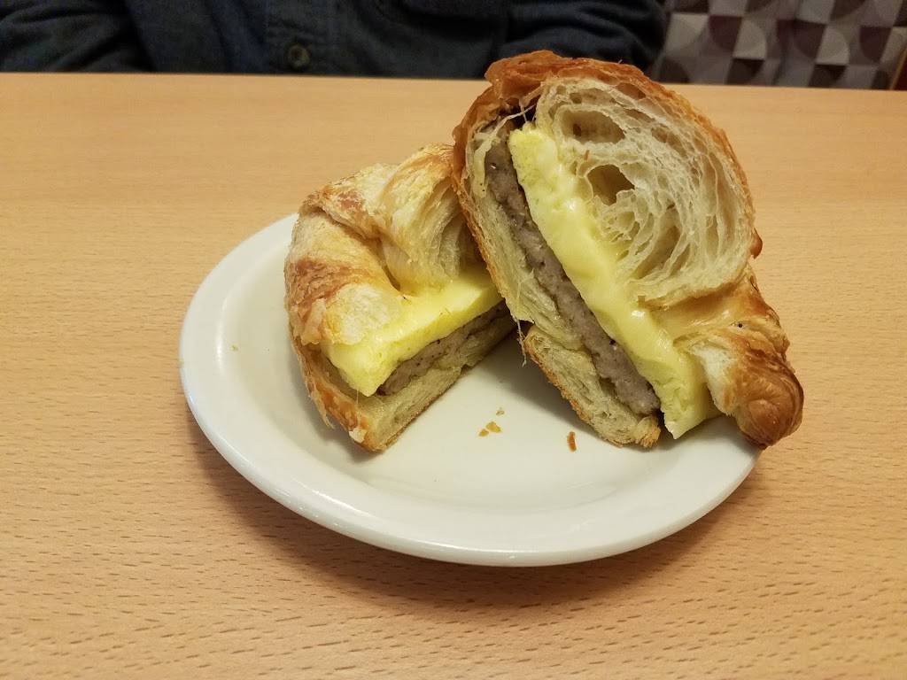 Bagels & Joe | bakery | 7811 Pioneers Blvd, Lincoln, NE 68506, USA | 40242377973 OR +1 402-423-7797 ext. 3