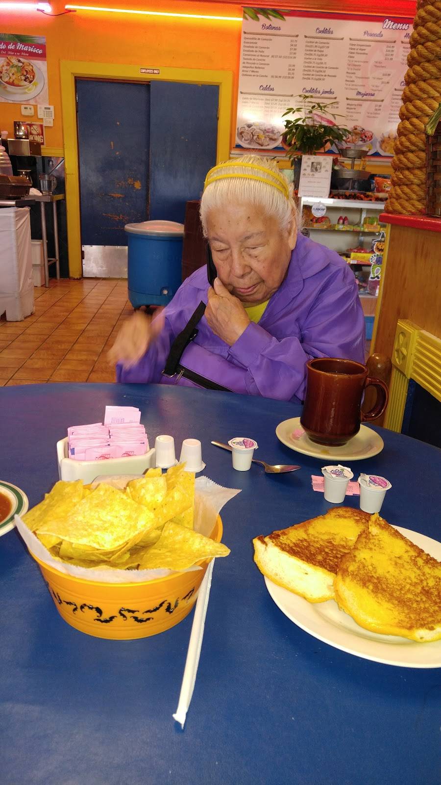 Ostioneria 7 Mares | restaurant | 10010 Fulton St, Houston, TX 77076, USA | 7136992720 OR +1 713-699-2720